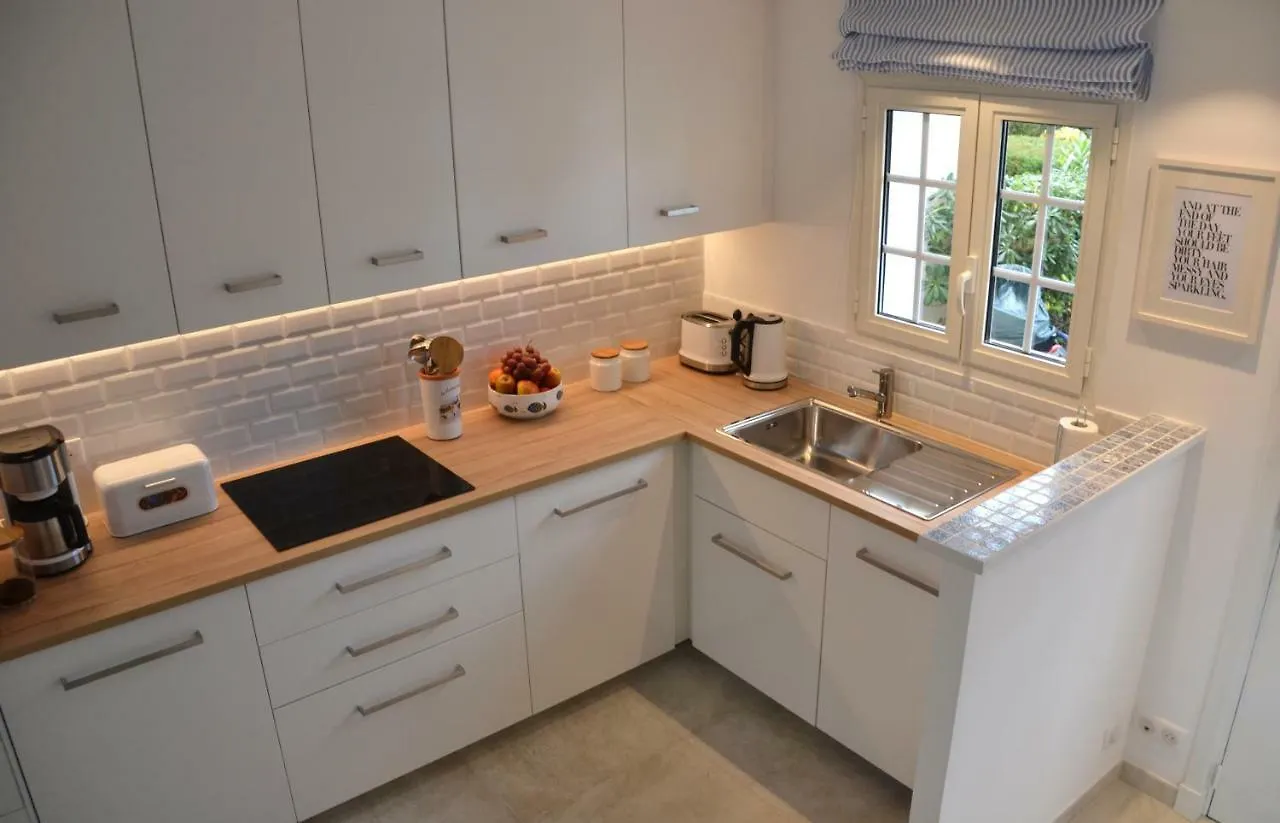 גרימו Maison D'Azur