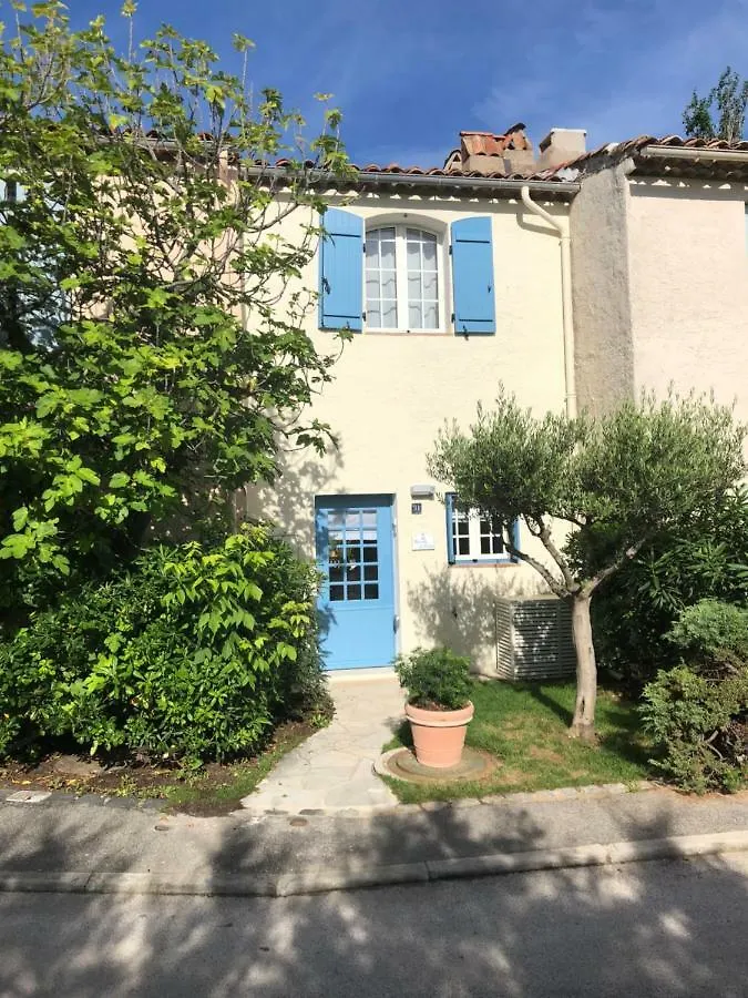 גרימו Maison D'Azur 0*,